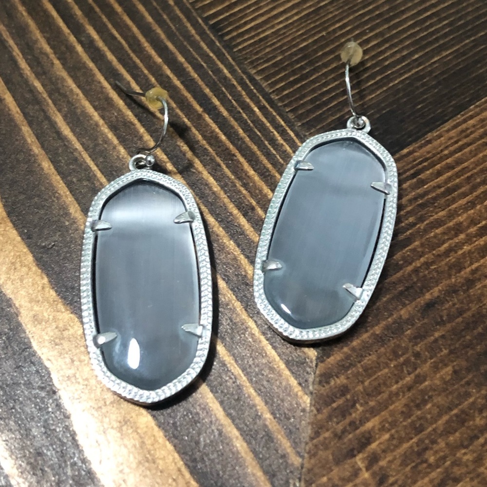 Kendra Scott Elle Slate earrings
